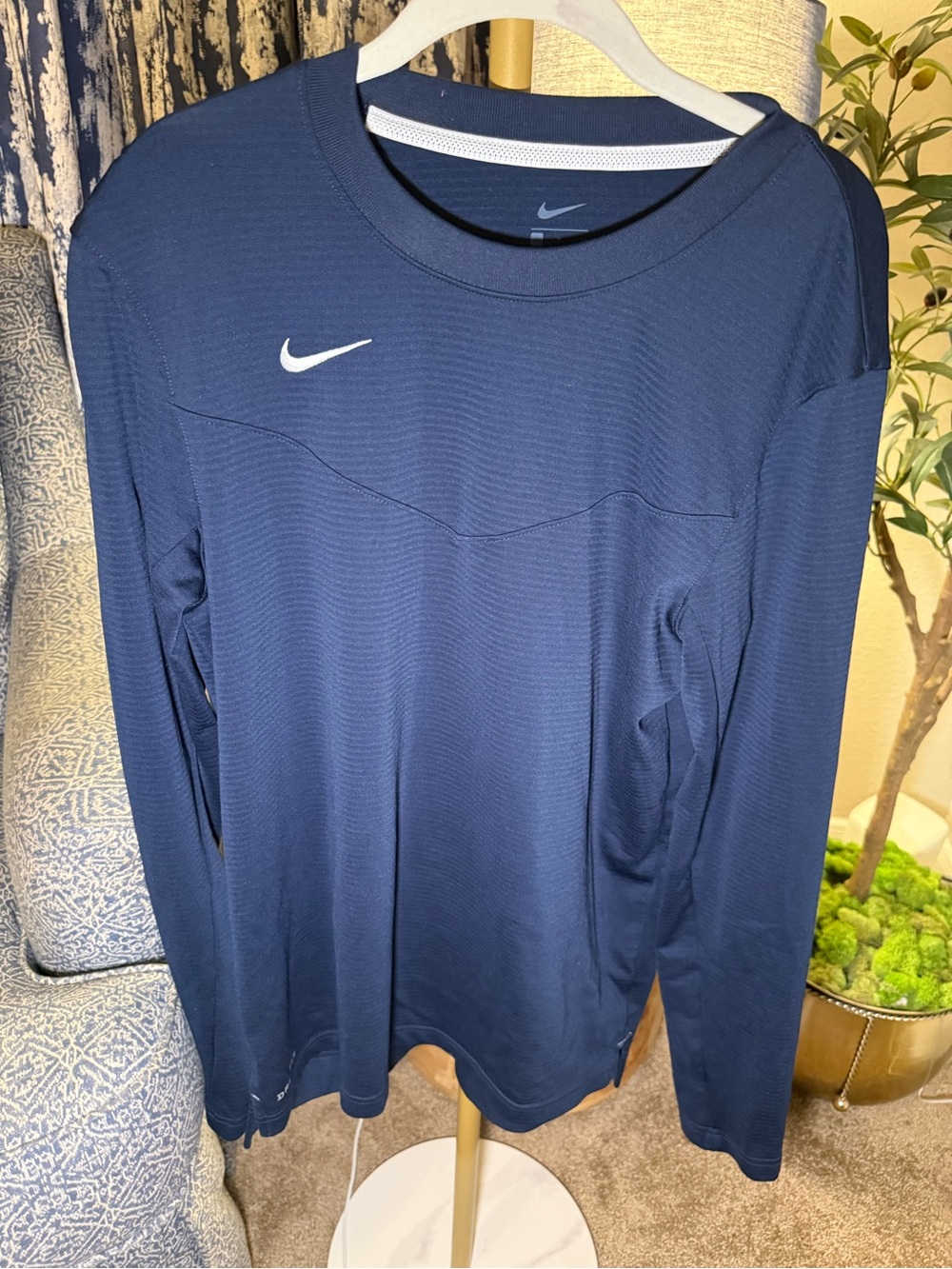 Nike Mens Navy Blue Long Sleeve Top with White Swoosh
